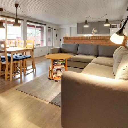 Holiday Asgerd - 2-7km From The Sea In Western Jutland